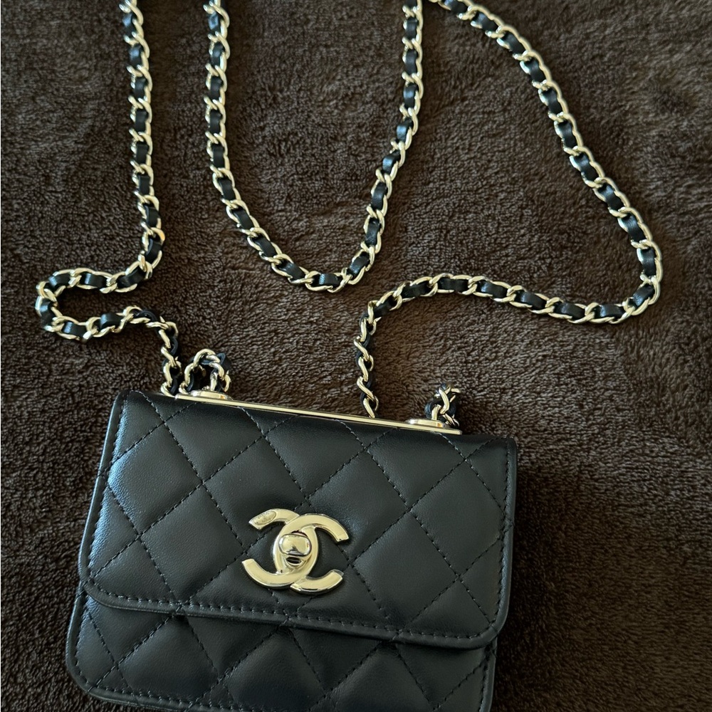 Authentic 💯 Chanel Black Quilted Leather Mini Bag - Picture 9 of 9